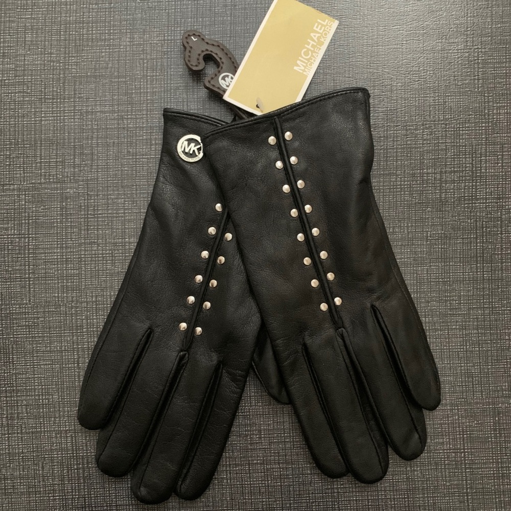 NWT ✨ Michael Kors Studded Leather Gloves